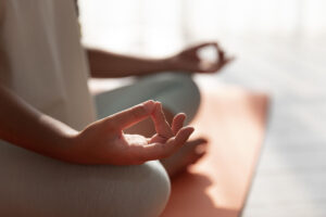 Leia mais sobre o artigo Os benefícios da meditação na prevenção de doenças