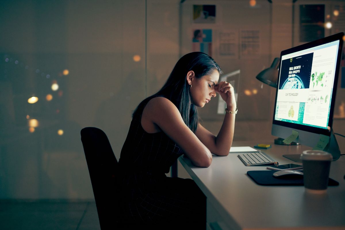 No momento, você está visualizando Burnout versus cansaço comum: como reconhecer os sinais e quando procurar ajuda